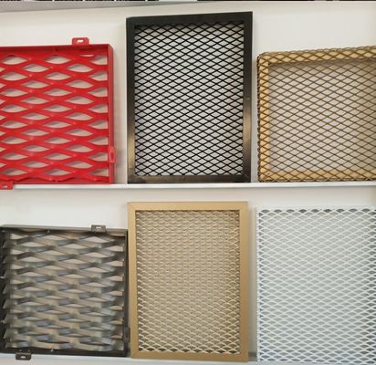Dostosowalna ściana zewnętrzna z nowoczesną konstrukcją Stretch Mesh Aluminium Veneer